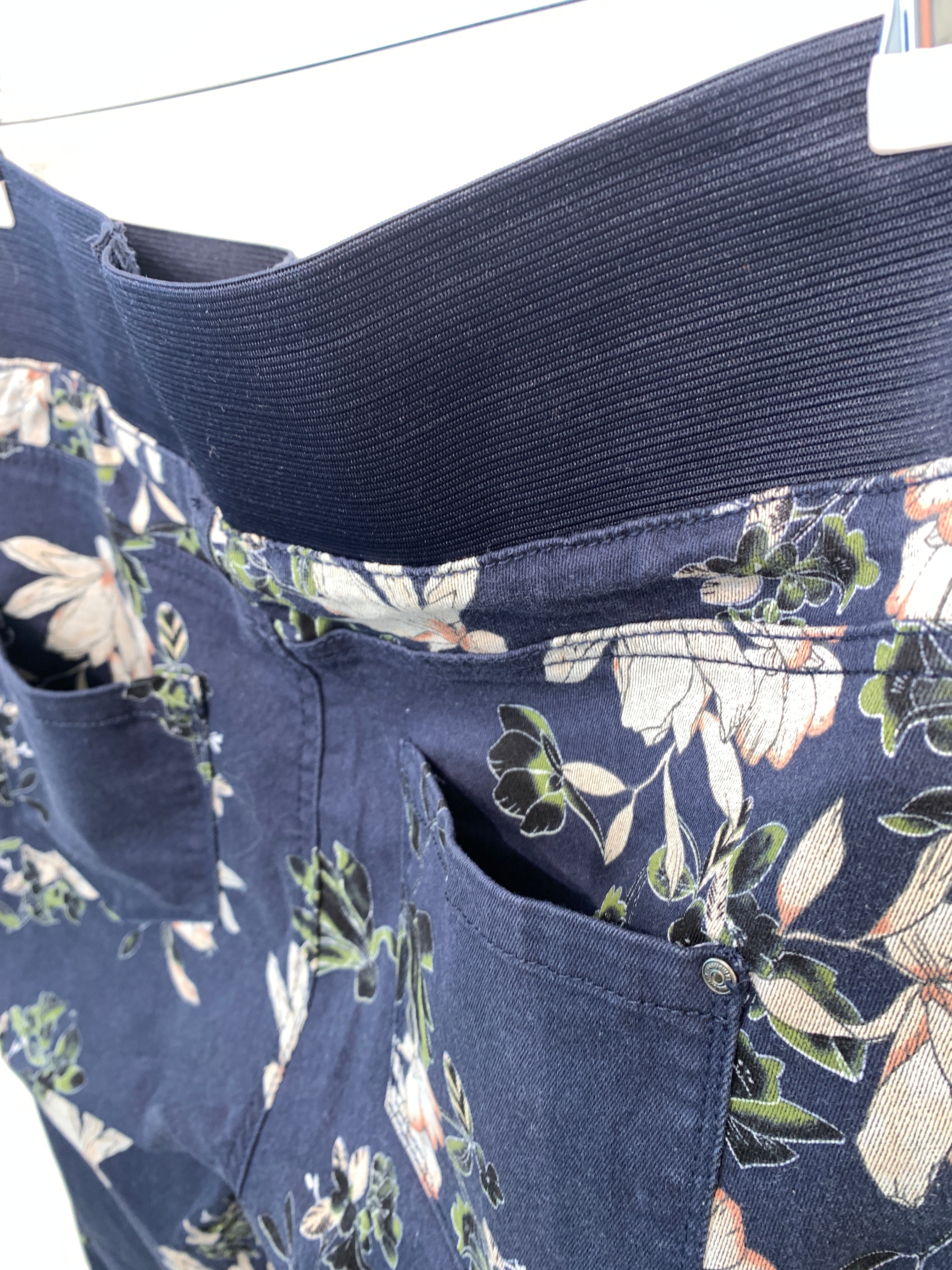 FreeQuent Shorts